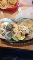 Yuli's Tacos food