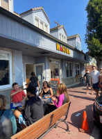Marina Cafe outside
