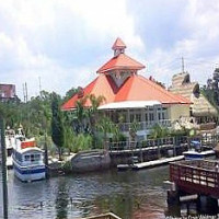 Catches Waterfront Grille outside