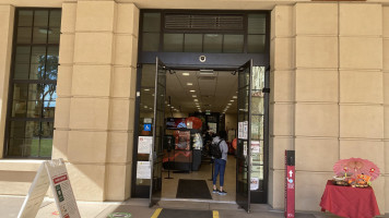 Evgr Marketplace outside