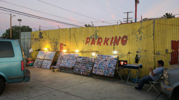 Goji Kitchen outside