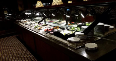 Ruby Tuesday inside