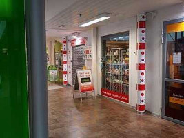 Papa John's Pizza inside
