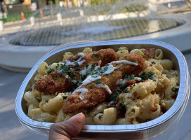 Mac'n Cheese Shop food