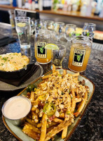 Manor Hill Beer Garden food