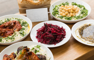 Mimi's Hummus food