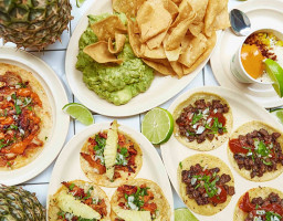 Tacombi food