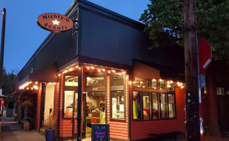 Mighty-O Donuts outside