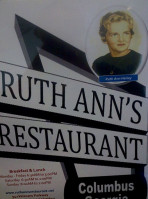 Ruth Ann's logo