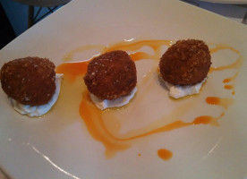 Manoli's food
