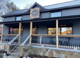 Seven Arrows Taproom outside