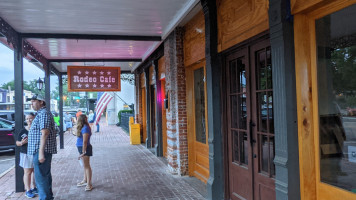Rodeo Cafe outside