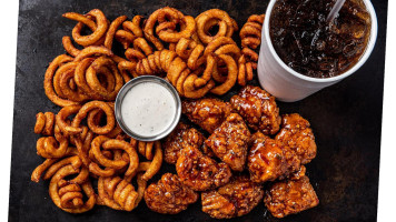 It's Just Wings food