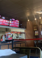 Shawarmin Grill inside