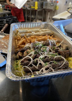 Shawarmin Grill food