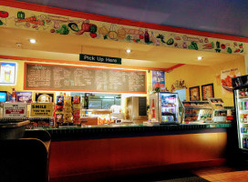 Wingstop inside