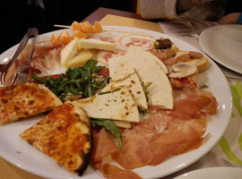 El Lempira food
