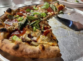 Lucile Pizza And Wine food