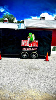 Twisted Eatz Llc outside