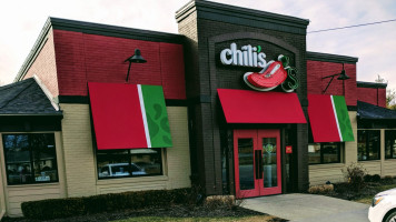 It's Just Wings outside
