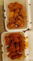 Hooters food