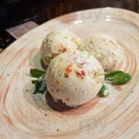 Brogino's food