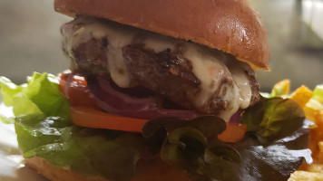 Best Western Plus And Whiskey House 41 food