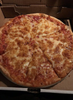 Royal Pizza food
