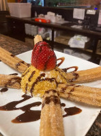 The Wharfside Topsy Turvey's food