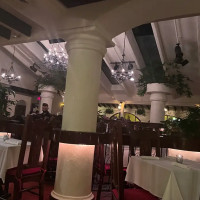 El Serrano inside