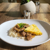 Trio's Dining Ruston food