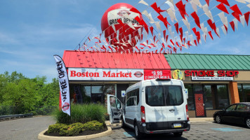 Boston Market outside