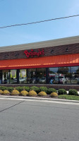 Bojangles outside