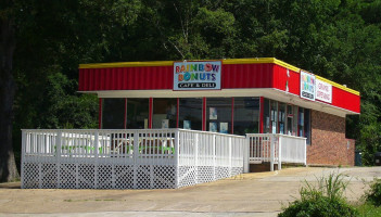 Rainbow Donuts Deli outside