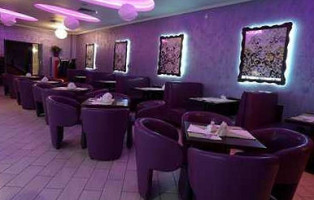 Friar Tuck's Bar inside
