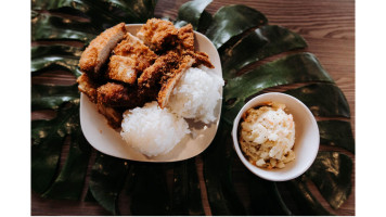 Mo' Bettahs Hawaiian Style Food food