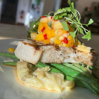 The Maple Kitchen food