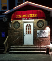 Kathie Glenn's Steakhouse outside