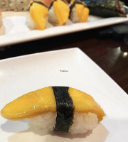 Sushi Palace food