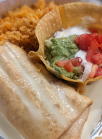 Dos Amigos Mexican Grill food