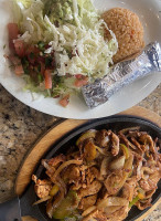 Dos Amigos Mexican Grill food