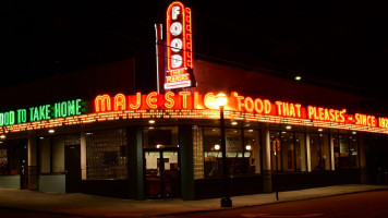 Majestic Diner outside