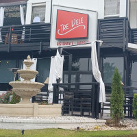 Marina Cafe outside