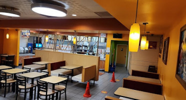 Roberto's Taco Shop inside