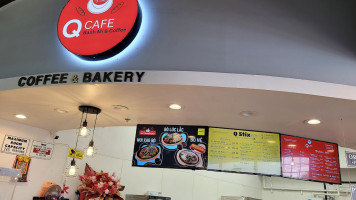 Little Caesars Pizza inside