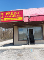 Peking outside