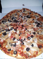 Maria's Pizzeria food