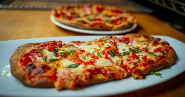 Maria's Pizzeria food