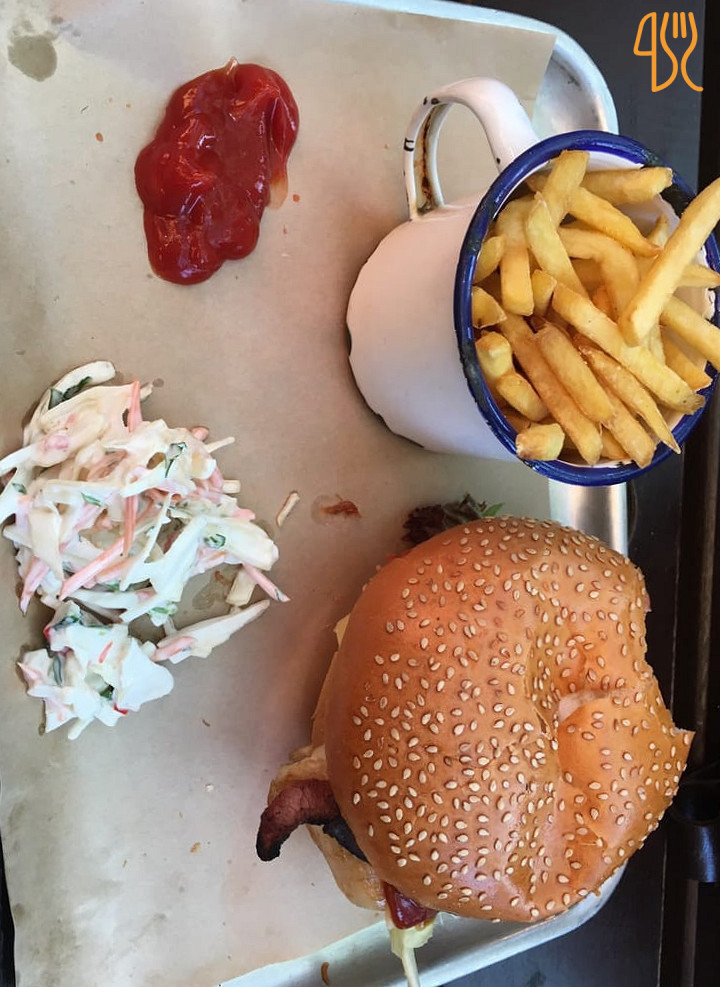 The Lighthouse Restaurant and Dockbar