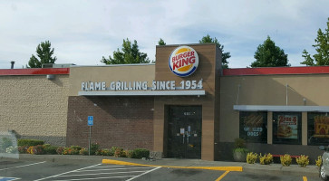 Burger King outside